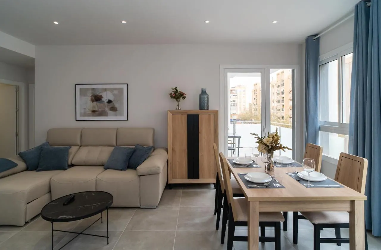Aac Malaga - Apartamento Con Terraza, Muy Amplio, Totalmente Equipado, Cerca Del Centro Y Nuevo! 0*,  Espagne