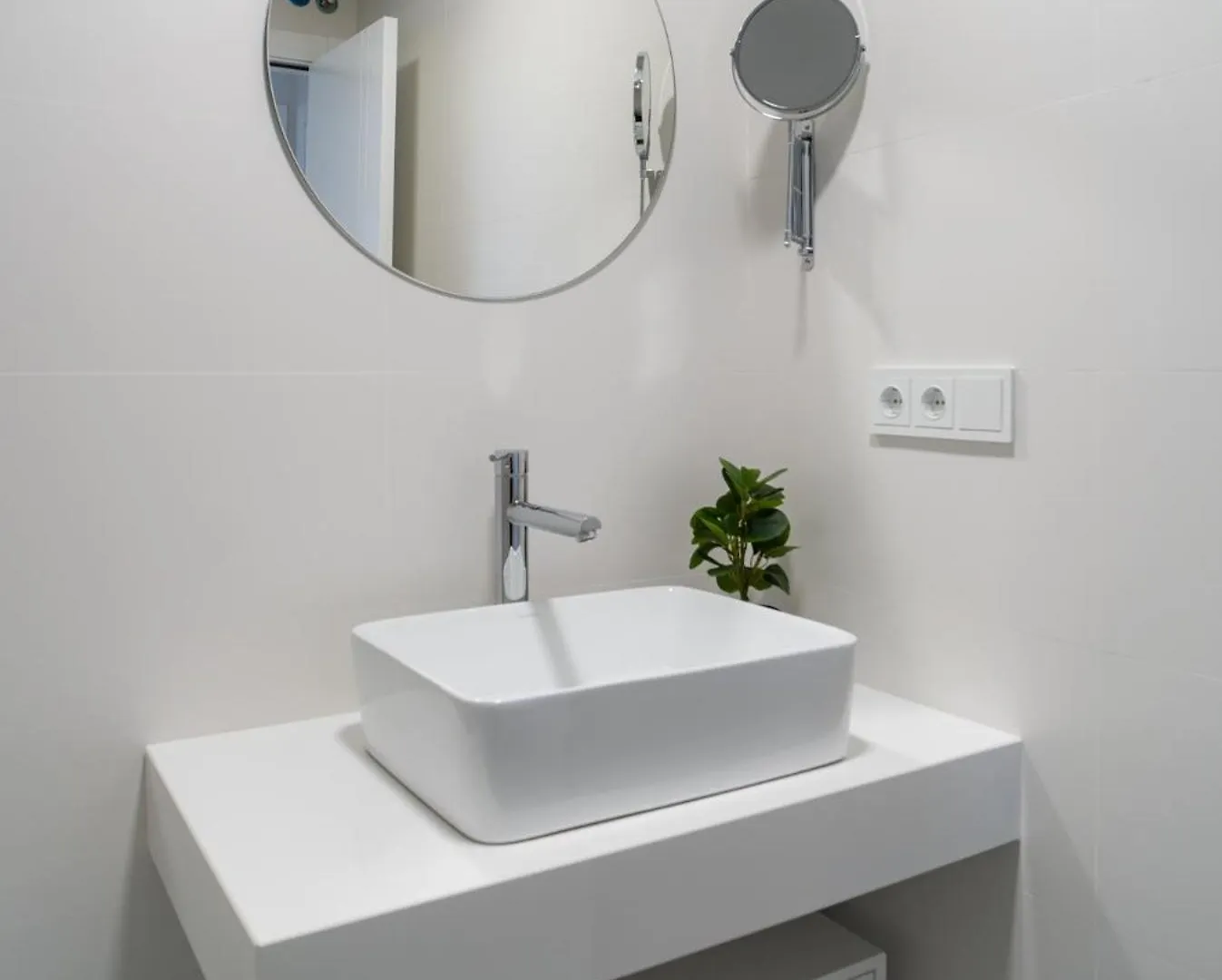 Aac Malaga - Apartamento Con Terraza, Muy Amplio, Totalmente Equipado, Cerca Del Centro Y Nuevo! 0*,