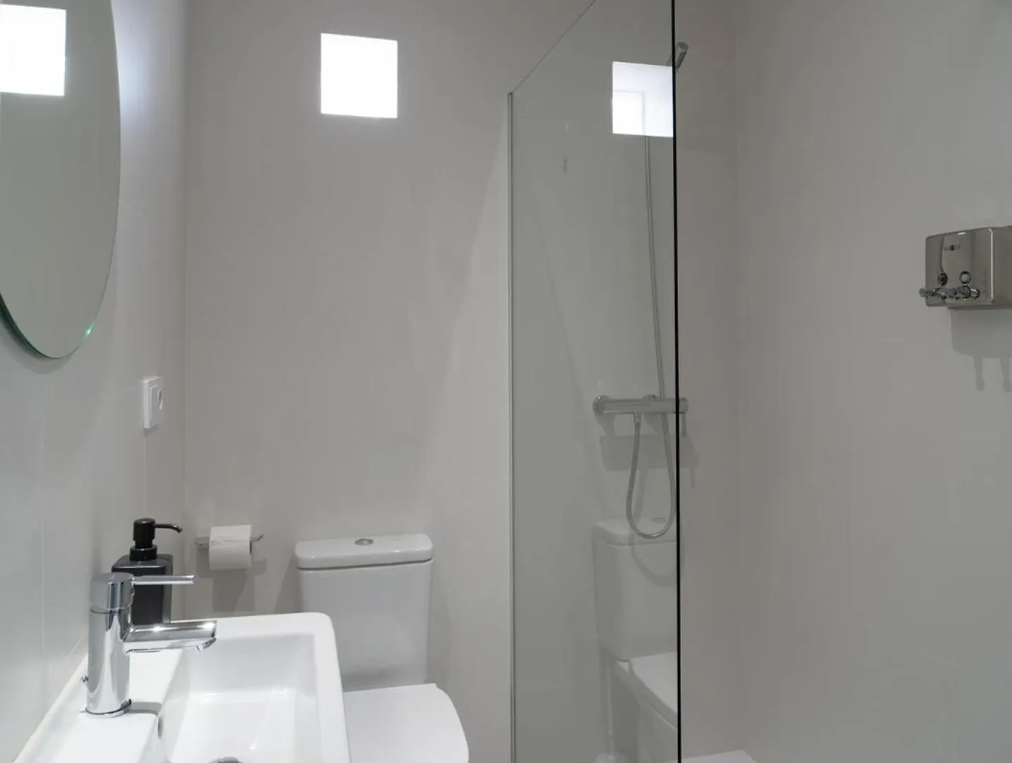 Aac Malaga - Apartamento Con Terraza, Muy Amplio, Totalmente Equipado, Cerca Del Centro Y Nuevo! 0*,  Espagne