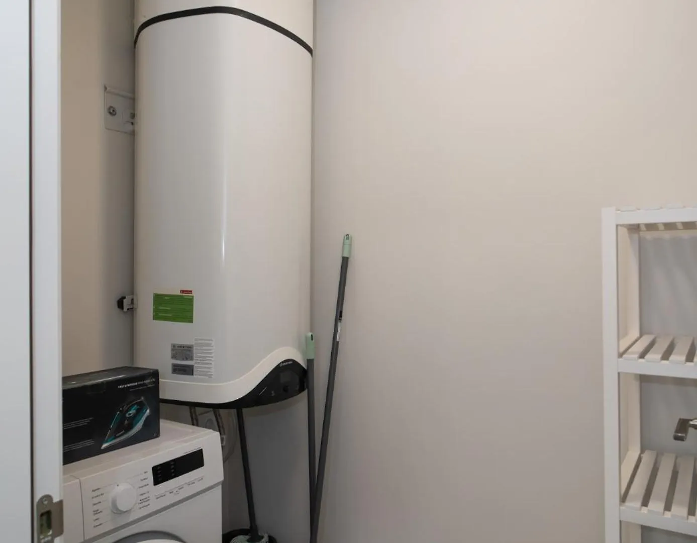 Aac Malaga - Apartamento Con Terraza, Muy Amplio, Totalmente Equipado, Cerca Del Centro Y Nuevo!