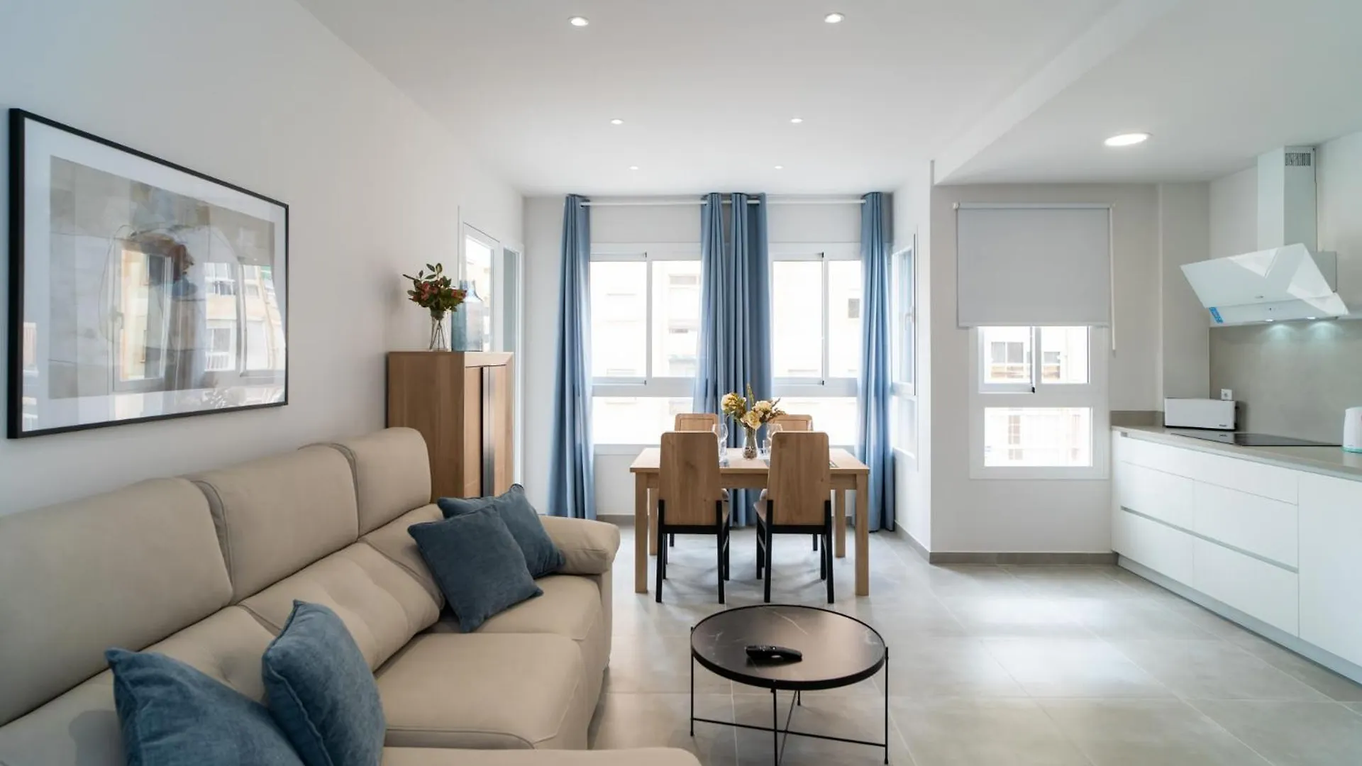 Aac Malaga - Apartamento Con Terraza, Muy Amplio, Totalmente Equipado, Cerca Del Centro Y Nuevo! 0*,  Espagne